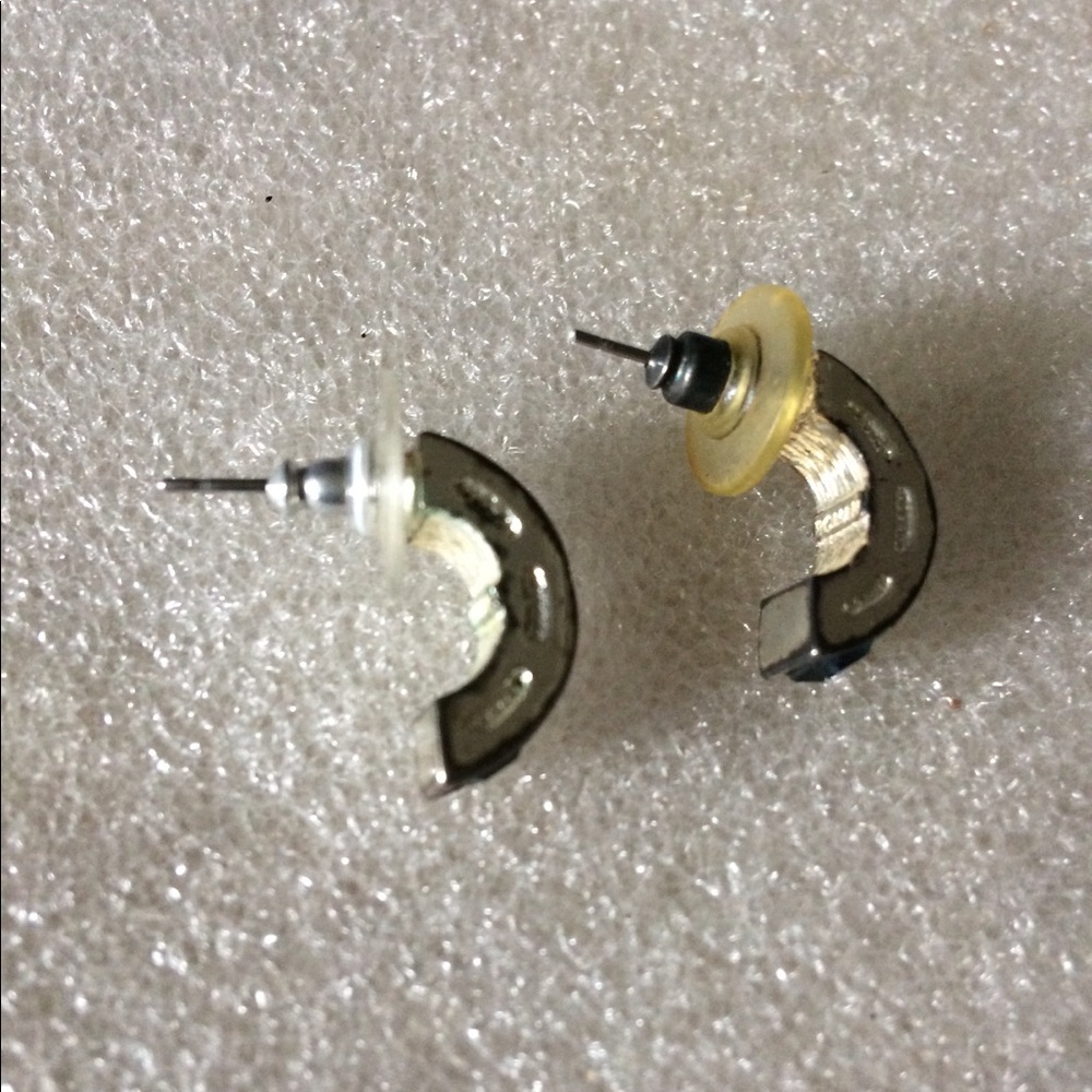 Cz multi color stud earrings - Picture 4 of 4